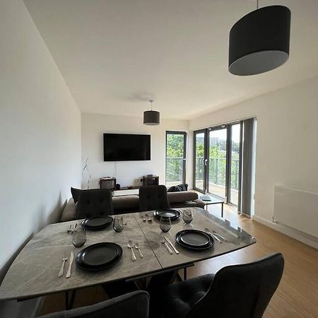 2 Bedroom Modern City Centre Bournemouth Apartment بورنماوث المظهر الخارجي الصورة